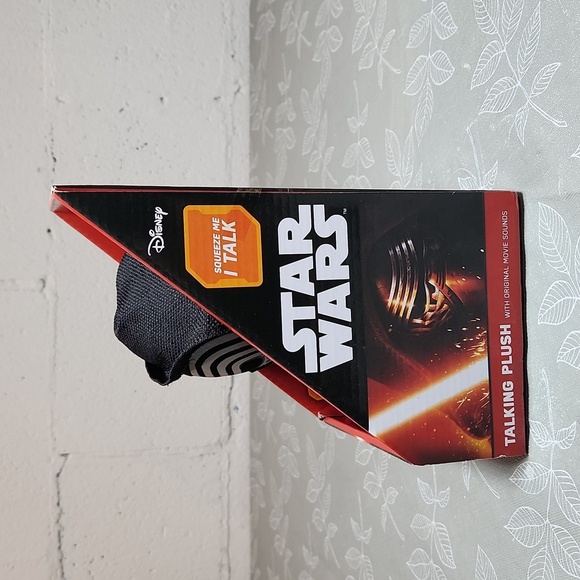 Star Wars The Force Awakens Kylo Ren Talking Plushie - Picture 2 of 5